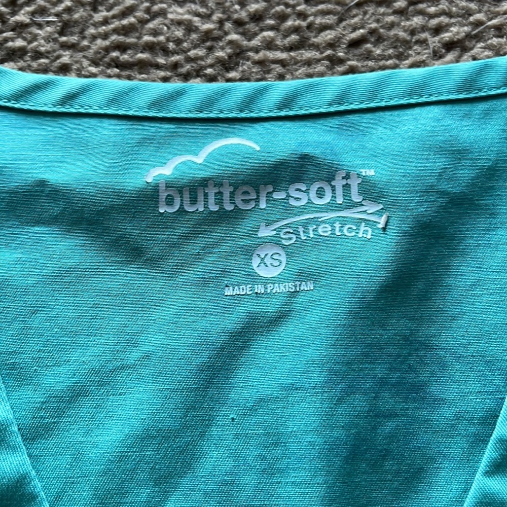 Scrub set - Picture 2 of 5